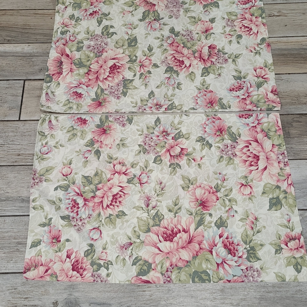 Dan River Cottage Core Country Floral No Iron Standard Pillow Cases